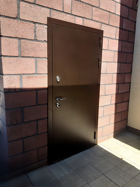 Коричневая порошковая дверь Коричневая порошковая дверь